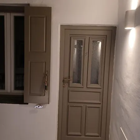 New In The Heart Of - 2 Mykonos Town