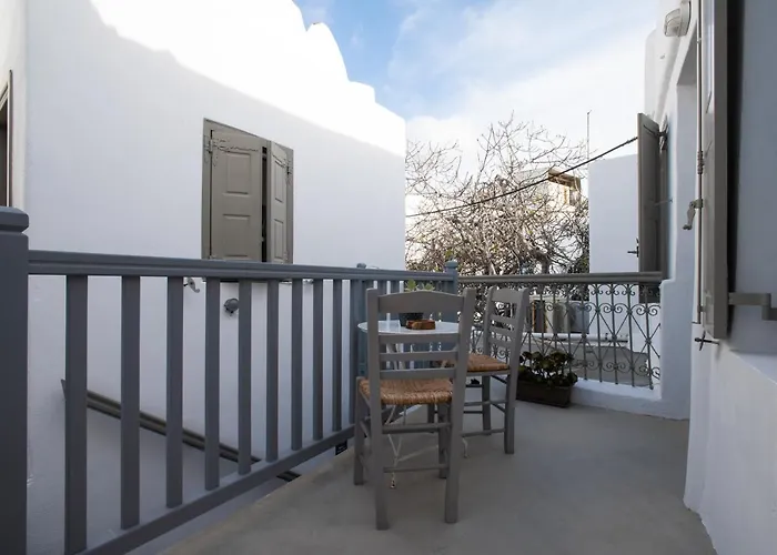 New In The Heart Of - 2 Mykonos Town